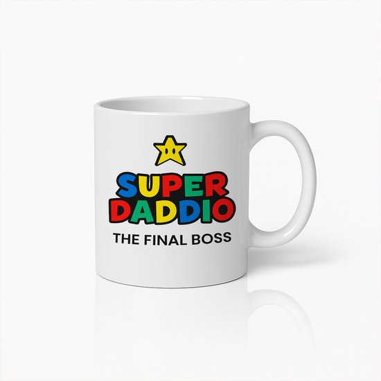 Mug Super Daddio 330 ml – Tasse à café humoristique « The Final Boss» – Cadeau gamer pour papas et fans de jeux rétro