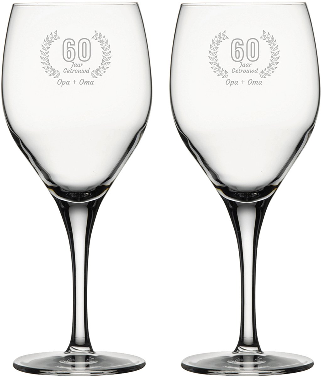 Gegraveerde witte wijnglas 34cl Opa + Oma 60 jaar getrouwd