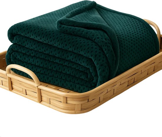 Lomera Fleece Deken - Donkergroen - Polyester Fleece - 130 X 170 CM - Wasbaar op 30 Graden - Superzacht Materiaal - Warme Deken - Bank Of Bed - Behaaglijk Warm - Winterdeken - Plaid Deken - Cosy Fleece - Comfortabele Deken