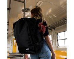CabinZero Classic Plus 42L Cabin Absolute Black