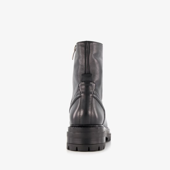 Zwarte Harper veterboot van leer, zicht op de achterkant met rits.