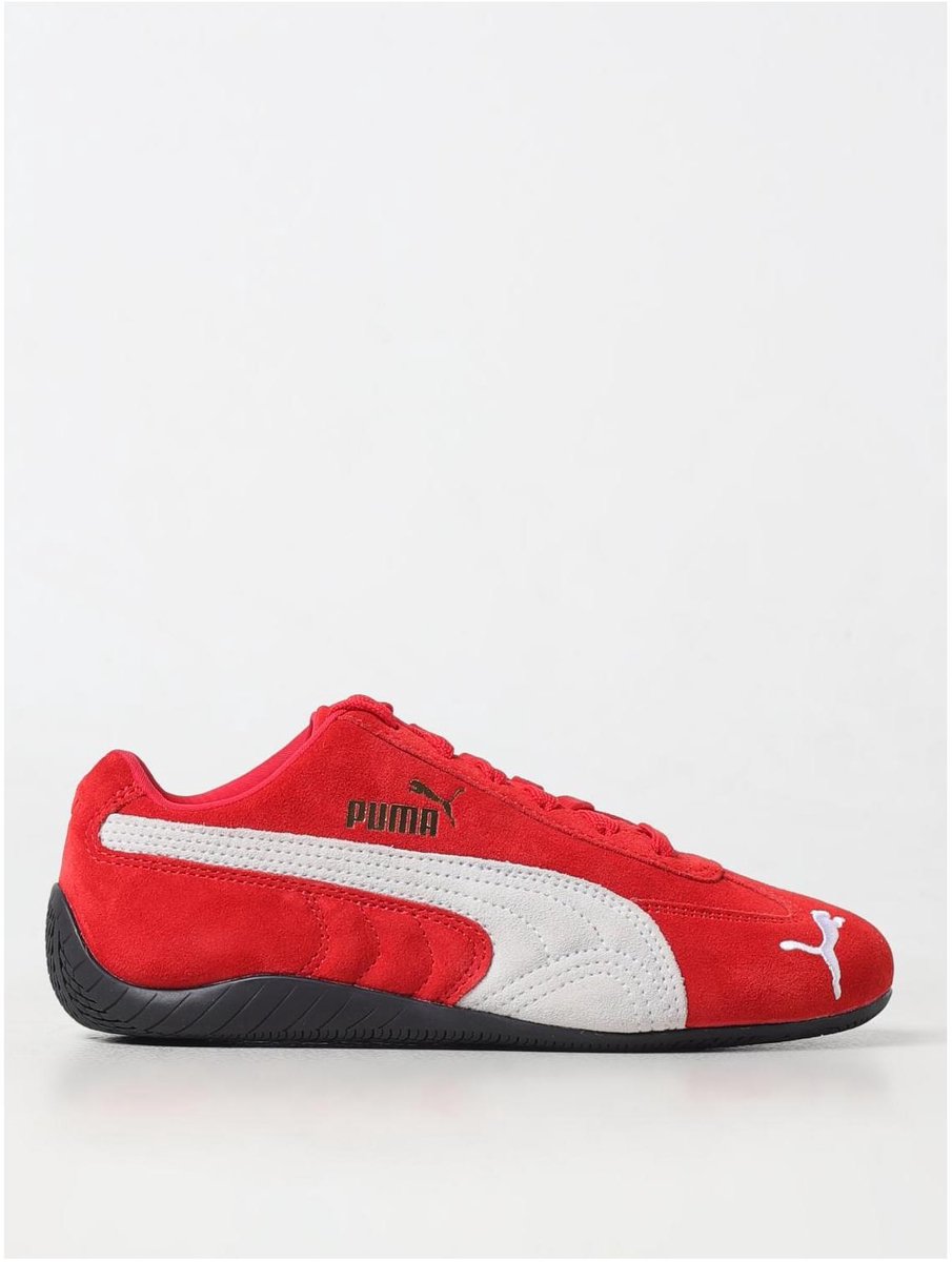 Driving Inspired Comfortable Racing Footwear With a Streamlined Rood