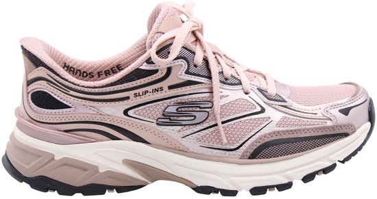 Roze Skechers sneaker, zijaanzicht, met 'Hands Free' en 'Slip-ins'.
