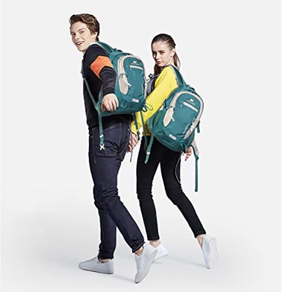 Unigear ski backpack 30L, waterproof and comfortable Unigear ski backpack 30L, waterproof and comfortable