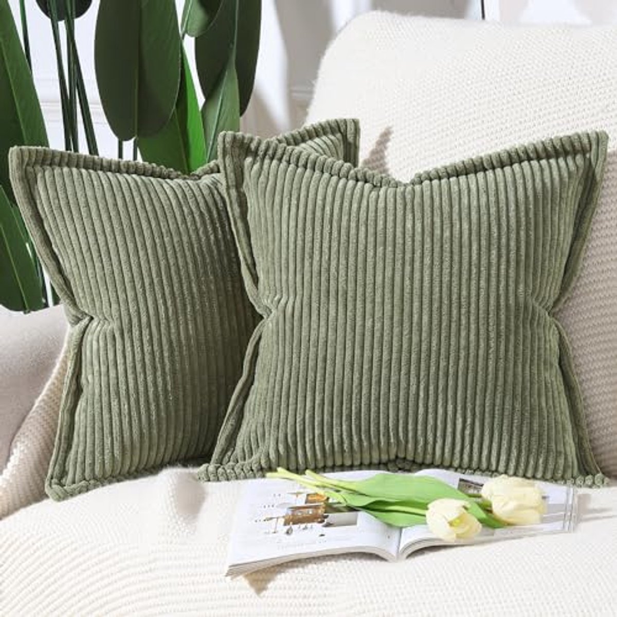Set van 2 Corduroy Boho kussenslopen met franje rand - Zacht Decoratief Kussenhoesje voor Bank en Slaapkamer 40x40 cm Olijfgroen
