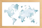 JUNIQE - Poster in houten lijst World Map Watercolour -20x30 /Blauw &