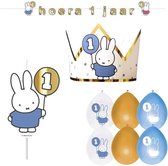 Nijntje - 1 Jaar Versiering - Blauw Feestpakket - 1 Jaar Decoratie - 4 producten - Ballonnen, Slinger, Kaars En Kroon