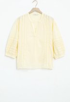 Sissy-Boy - Lichtgele blouse met geborduurde details en driekwart ballonmouwen