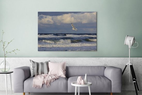 Seagull over the Baltic Sea canvas 120x80 cm - Tirage photo sur toile (Décoration murale salon / chambre) / Mer et plage
