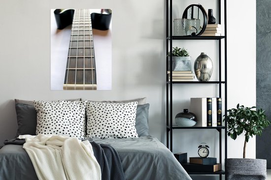 Poster Le cou d'une guitare basse 60x80 cm - Tirage photo sur Poster (décoration murale salon / chambre)