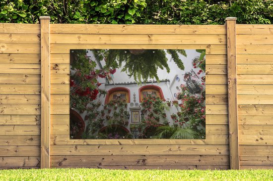 Belles fleurs sur le mur de Cordoba Garden poster 180x120 cm - Toile de jardin / Toile d'extérieur / Peintures d'extérieur (décoration de jardin) XXL / Groot format!