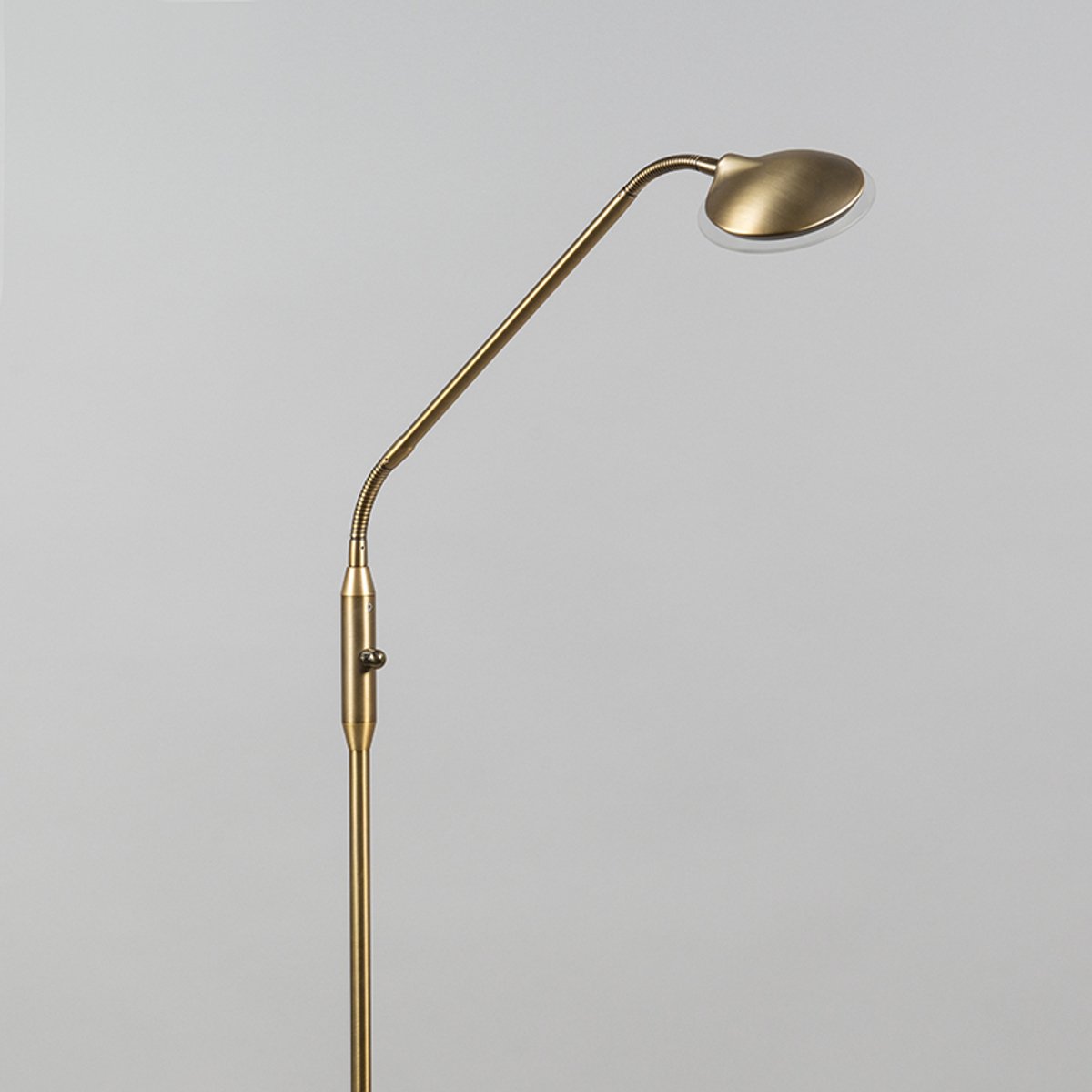QAZQA eva - Moderne Dimbare LED Staande leeslamp met Dimmer - 1 lichts - H 1490 mm - Brons - Woonkamer | Slaapkamer thumbnail 4