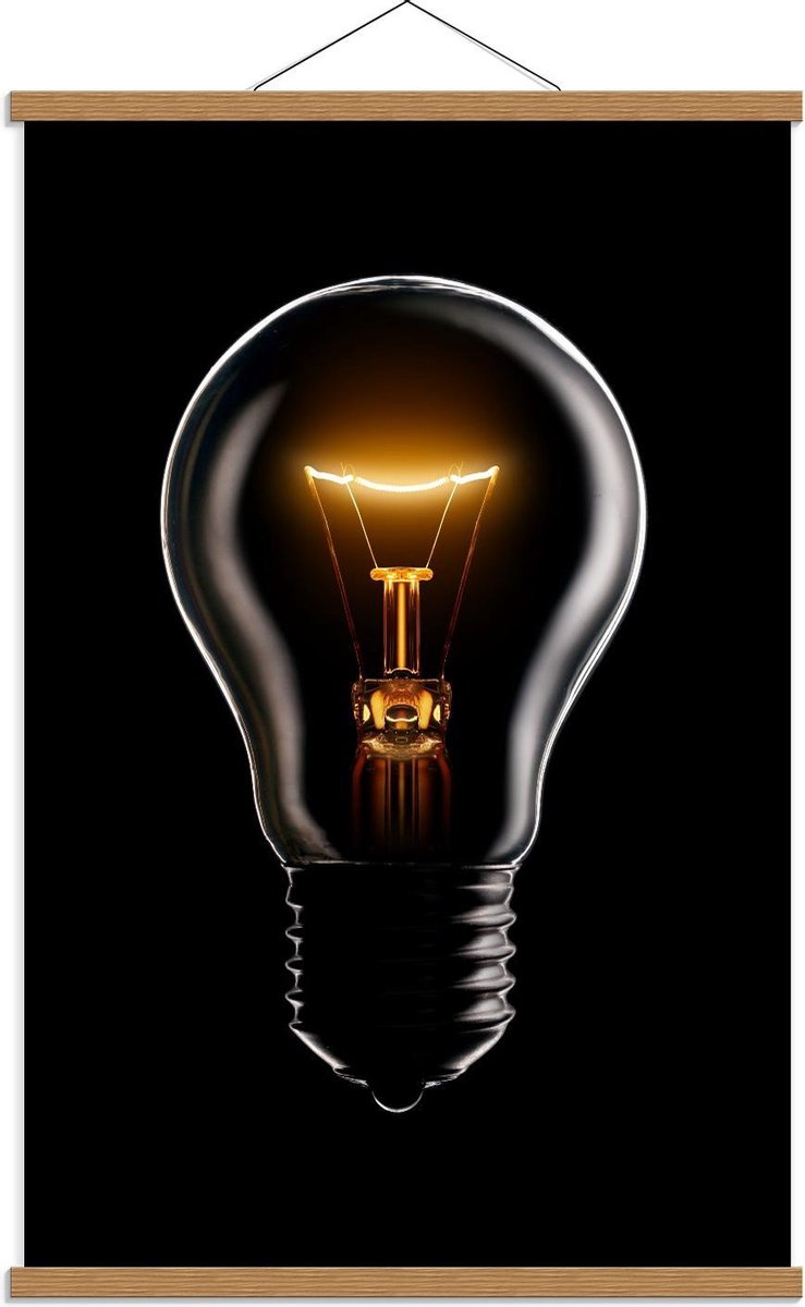 Schoolplaat – Gloeilamp op Zwarte Achtergrond - 60x90cm Foto op Textielposter (Wanddecorat