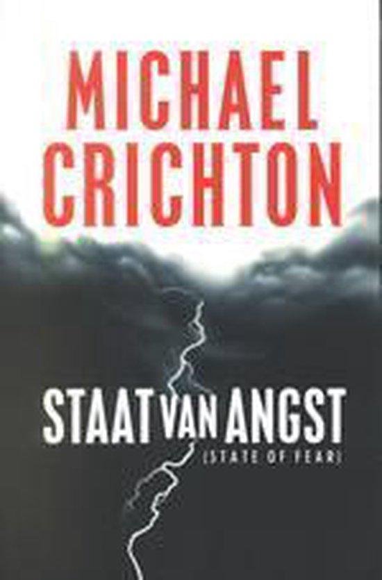 Boekomslag 'Staat Van Angst' van Michael Crichton, met donkere wolken en bliksem.