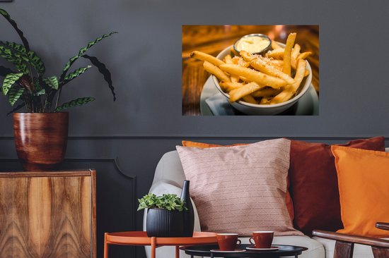 Muurstickers - Sticker Folie - Close-up van patat met kaas en mayonnaise - 60x40 cm - Plakfolie - Muurstickers Kinderkamer - Zelfklevend Behang - Zelfklevend behangpapier - Stickerfolie