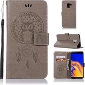 Windgong Uil Embossing Patroon Horizontale Flip Leren Hoes met houder & kaartsleuven & portemonnee voor Galaxy J6 + (grijs)