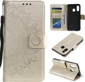 Voor Samsung Galaxy A20e Totem Bloem Reliëf Horizontale Flip TPU + PU Leren Case met Houder & Kaartsleuven & Portemonnee (Goud)