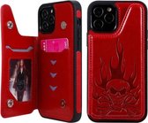 Skull Head Embossing Pattern Schokbestendige beschermhoes met houder & kaartsleuven & portemonnee voor iPhone 12/12 Pro (rood)