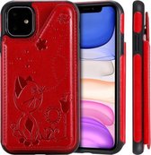 Voor iPhone 11 Cat Bee Embossing Pattern Schokbestendige beschermhoes met kaartsleuven en fotolijst (rood)