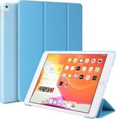 Voor iPad 10,2 inch 2019 / iPad Pro 10,5 inch Drie-opvouwbaar oppervlak PU-leer TPU mat zachte onderkant met houder & slaap- / wekfunctie (hemelsblauw)