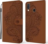 Voor Samsung Galaxy A20 / A30 Pauw Reliëfpatroon Horizontale Flip Leren Case met Houder & Kaartsleuven & Portemonnee & Lanyard (Bruin)