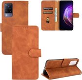 Voor vivo V21 Effen Kleur Huid Voelen Magnetische Gesp Horizontale Flip Kalf Textuur PU Lederen Case met Houder & Kaartsleuven & Portemonnee (Bruin)