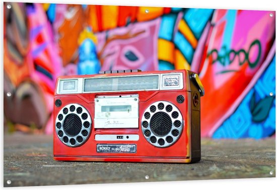 Tuinposter – Rode Radio voor Graffiti Muur - 150x100cm Foto op Tuinposter  (wanddecoratie voor buiten en binnen)