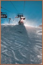 JUNIQE - Poster met kunststof lijst Let's Go Skiing -40x60 /Blauw &