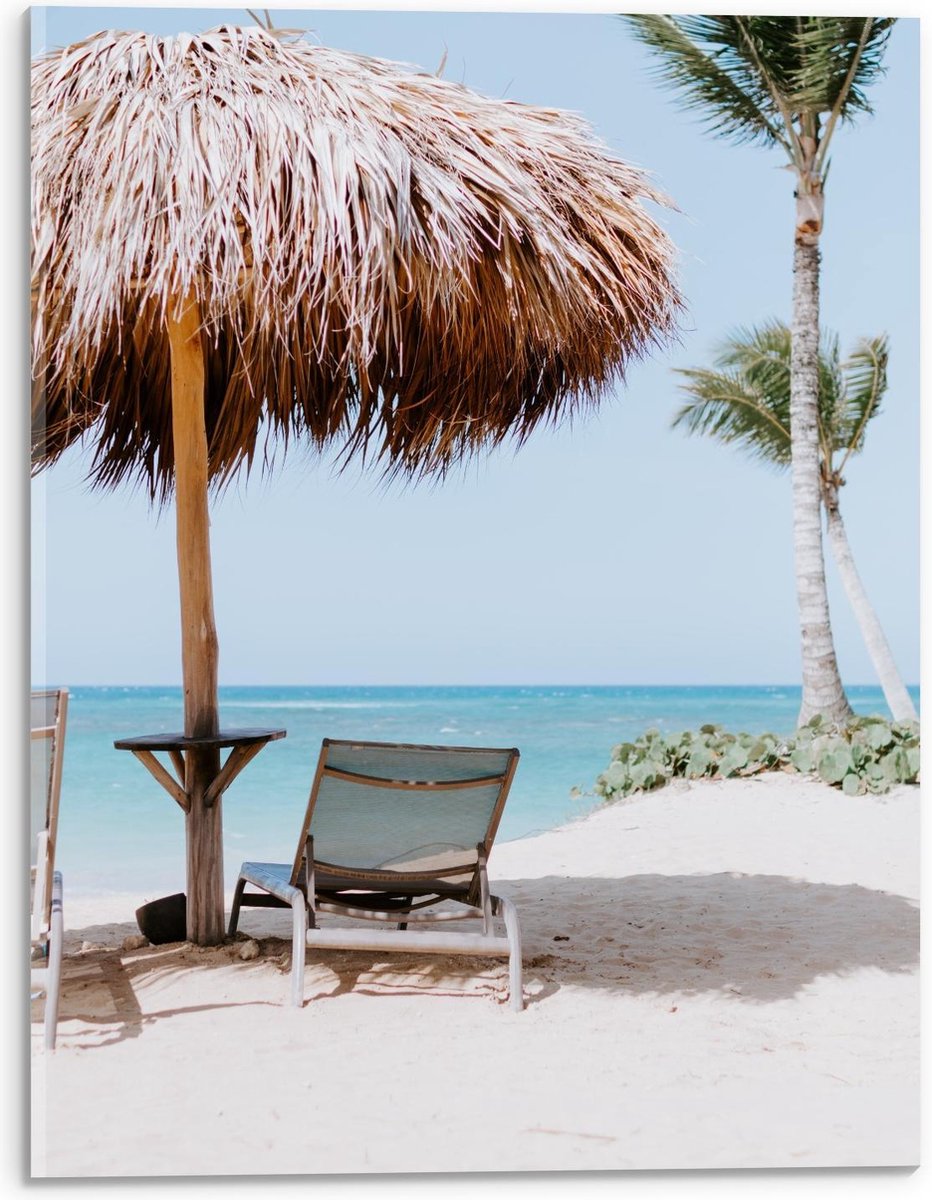 Acrylglas - Parasol met Ligbed op Strand - 30x40cm Foto op Acrylglas (Met Ophangsysteem)