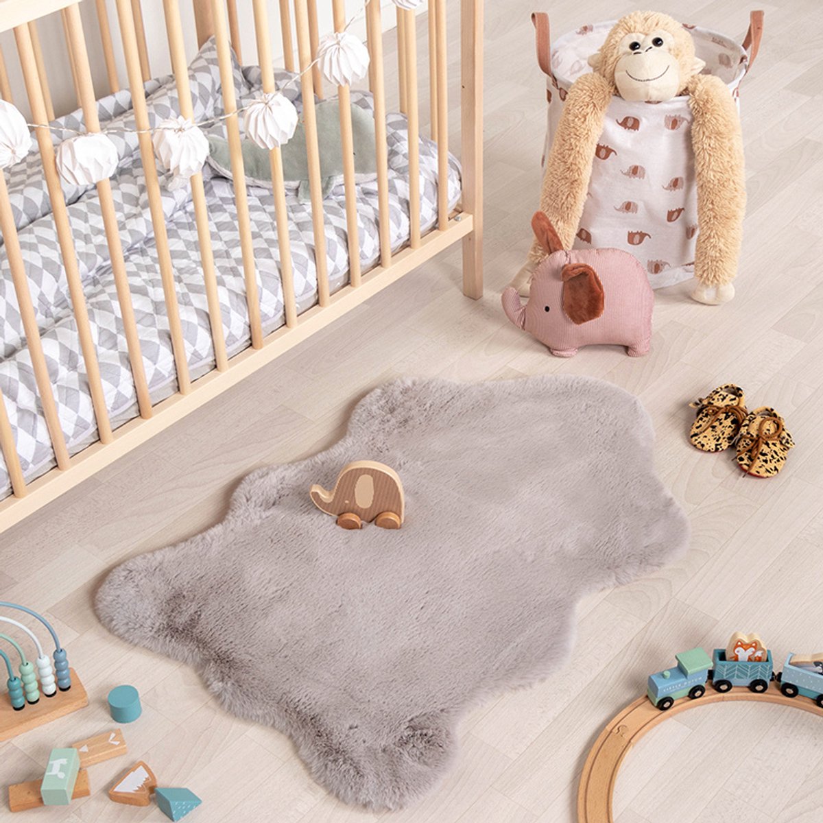 Little Olly Kindervloerkleed - Huggy Schaap Grijs - 55x80cm