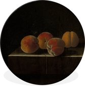 Quatre abricots sur un plint en pierre - peinture d'Adriaen Coorte en découpe carrée. Cercle mural en aluminium