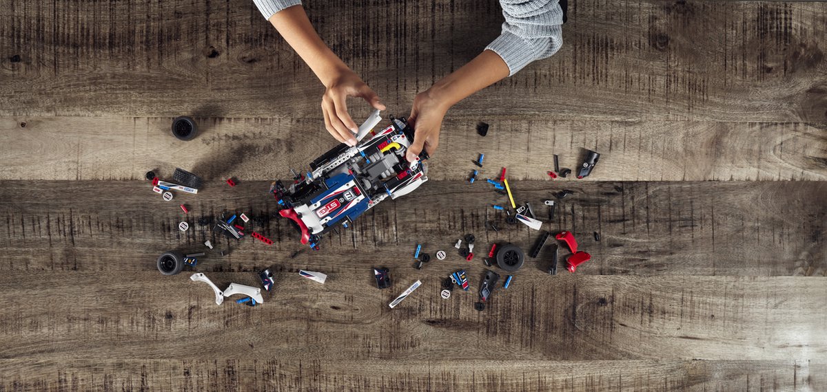 LEGO Technic App-Controlled Top Gear Rally Car 42109 — afbeelding 18