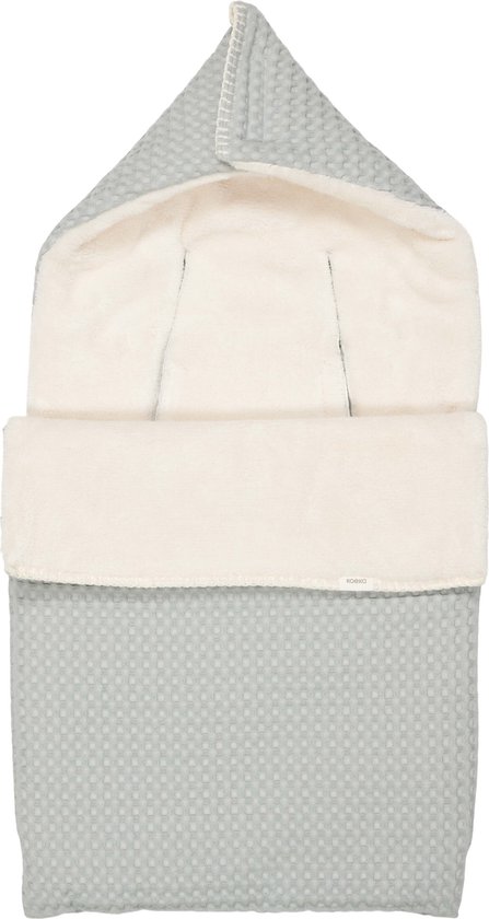 Witte teddy voering met een lichtblauwe wafelstof buitenkant, met capuchon en omslag.