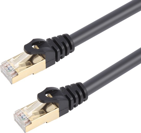 Deux câbles CAT8 noirs avec connecteurs RJ45 dorés.