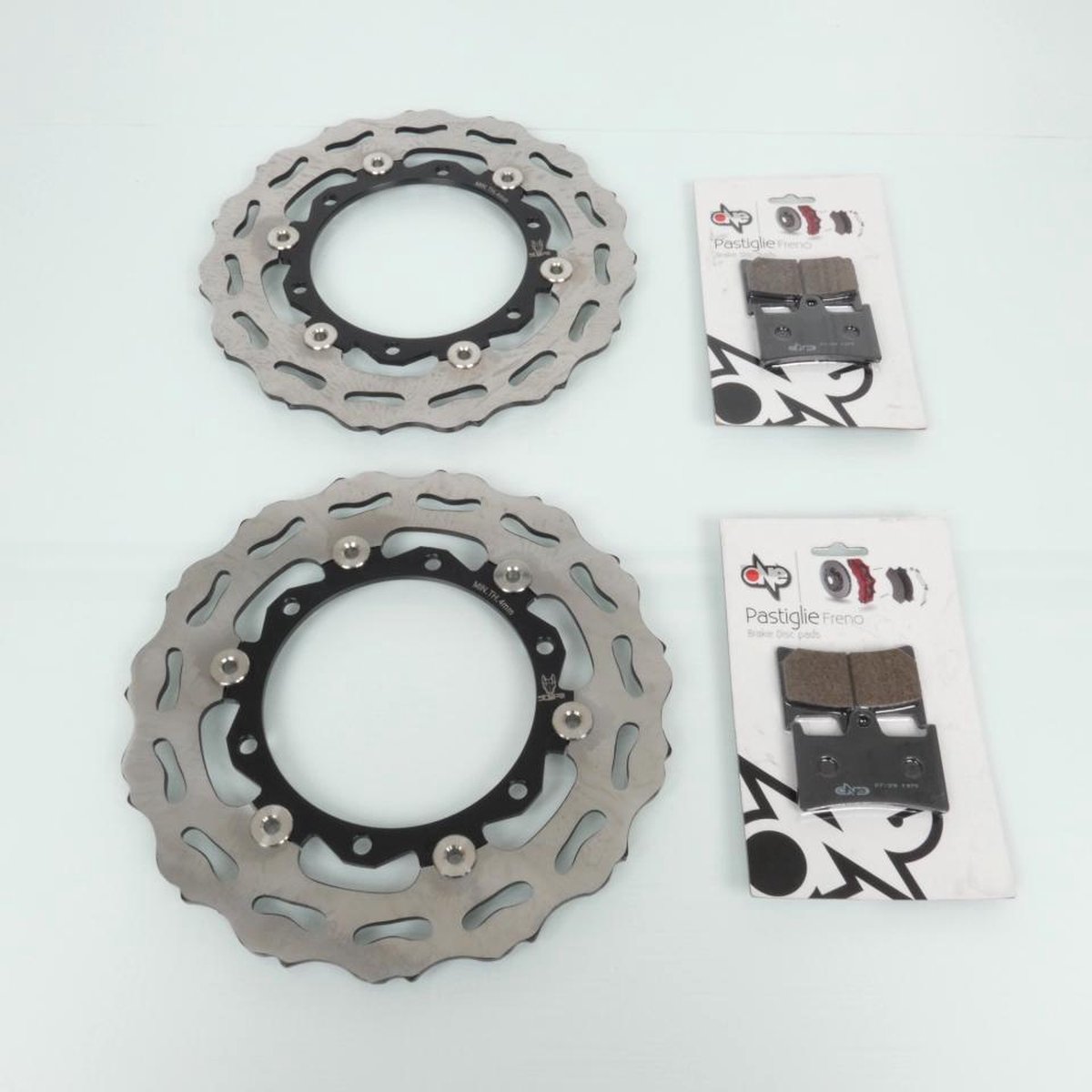 voorremschijf één voor scooter yamaha 500 tmax 2008 t/m 2011 ø267x132x5mm / 4b5-2581t-00-00 nieuw