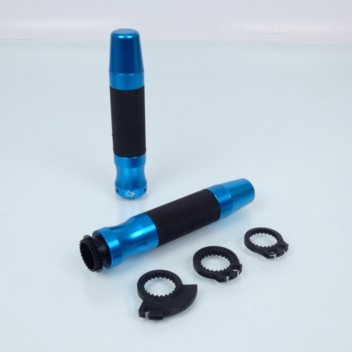 blauw aluminium handvat rubber coating één voor motorstuur Ø22mm nieuw