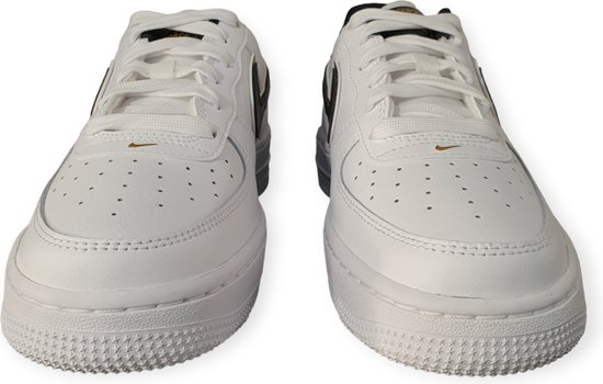 nike air force 1 low 07 white metallic gold