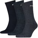 Drie paar PUMA sokken in de kleuren donkerblauw, gemêleerd donkergrijs en effen donkergrijs. Met PUMA logo.