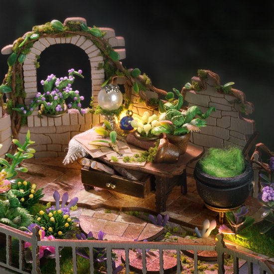 CUTEROOM bricolage miniature maison de poupée Magic Shop Corner Restaurant Aliba