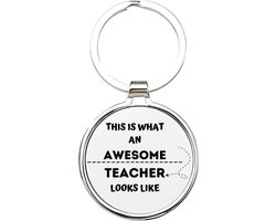 Akyol - this is what an awesome teacher looks like Sleutelhanger - Leraar - de leukste leraar - docent - lesgeven - werk - collega - beste ooit - cadeau - verjaardag - kado - geschenk - gift - verrassing - welkomst cadeau - afscheid - 4 x 7,5 CM