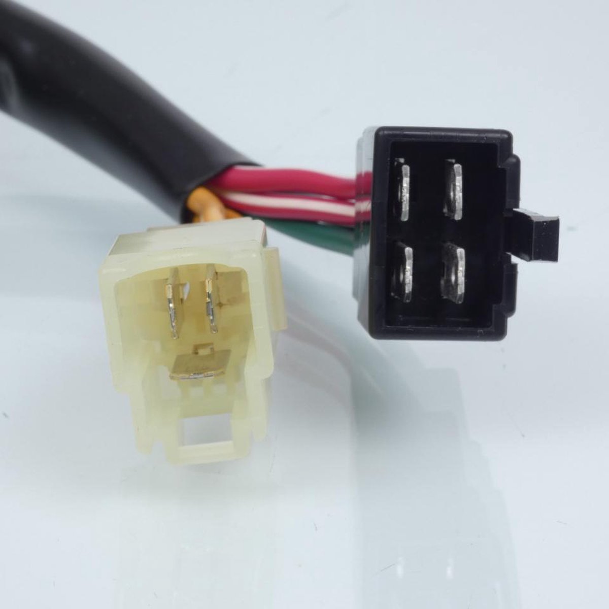 Régulateur tension Tourmax pour moto Ducati 600 Monster 2000 à 2001 RGU-502 Neuf