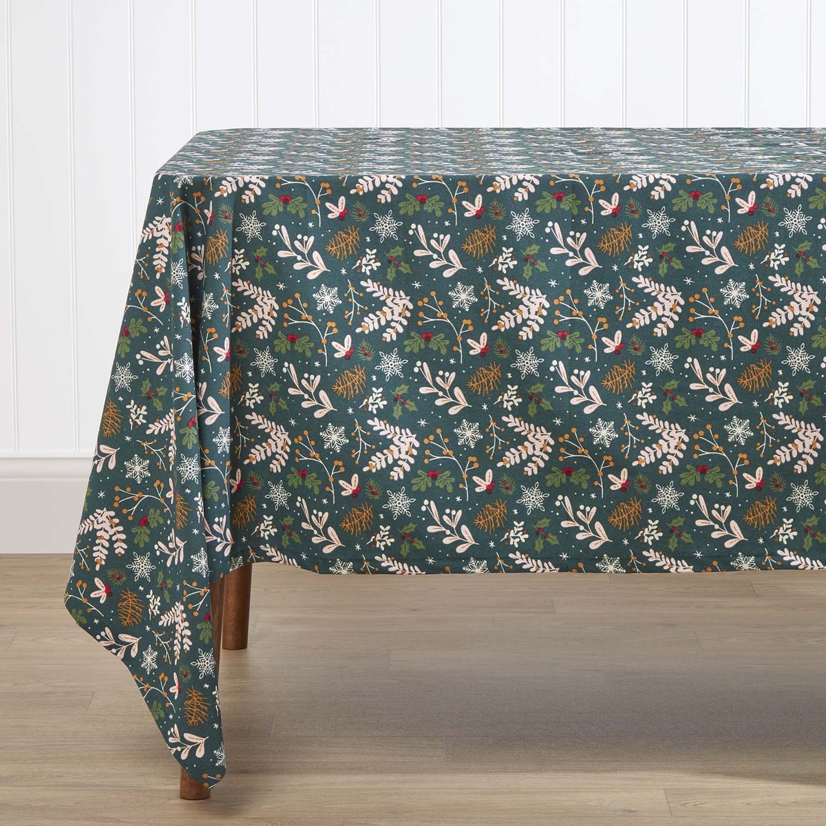 Homescapes Festive Forest 100% Katoen Groen Kersttafelkleed 137 x 229 cm