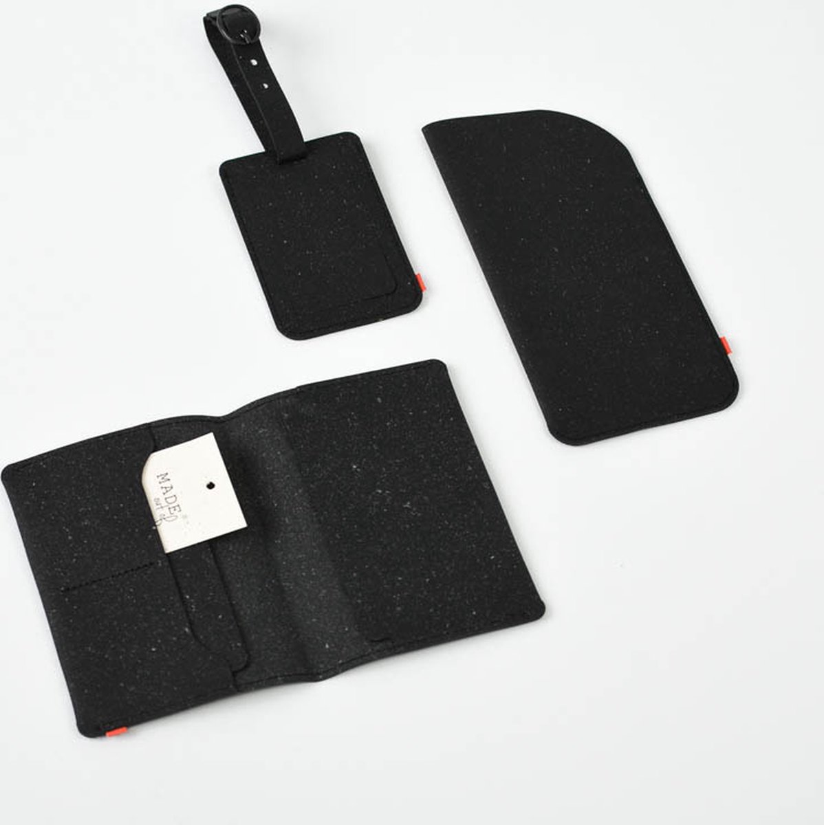 Brillenkoker, Paspoort hoesje en Bagagelabel - Complete Reisset van Gerecycled Leer - Zwart - Travel Kit | MADE out of