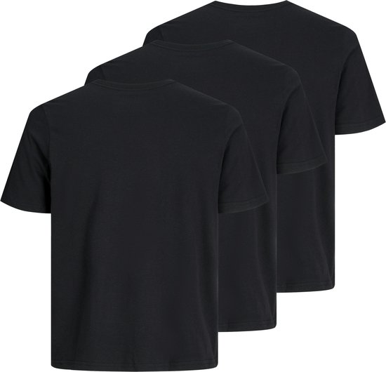 Drie zwarte T-shirts, gezien vanaf de achterkant, op een rij.