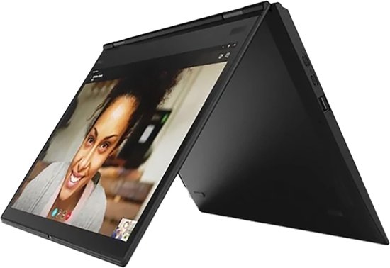 Zwarte laptop in tent-modus met een persoon op het scherm tijdens een videogesprek.