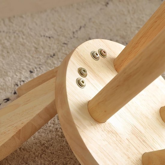 Vind kinderstoeltje konijnenoren op - april 2026