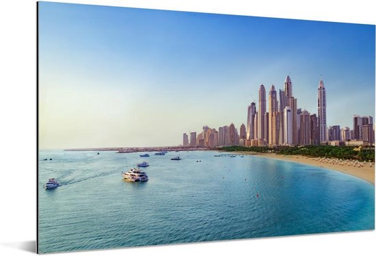 Image de la belle mer bleu clair au large des côtes de Dubaï Aluminium 180x120 cm - Tirage photo sur Aluminium (décoration murale métal) XXL / Groot format!