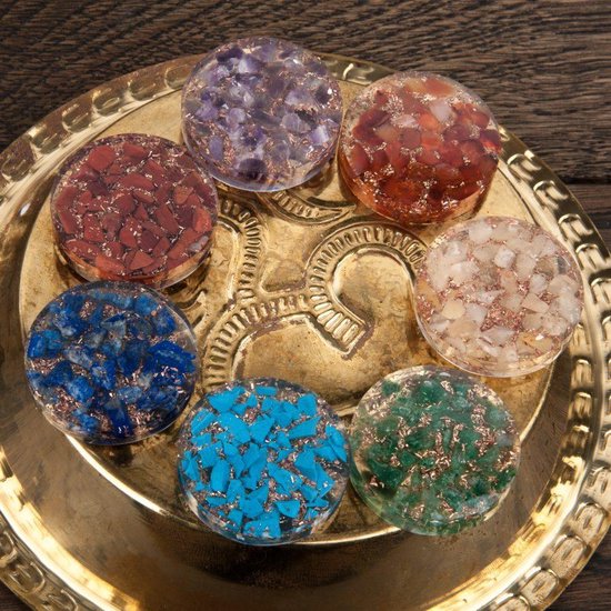 Orgone Chakra Stones dans une boîte de rangement | bol.com