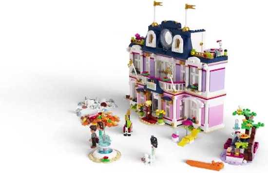 Hotel Friends Of Heartlake City LEGO® 41101 Heartlake Grand Hotel