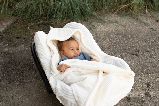 Baby's Only Baby autostoelhoes universeel Sense - Hoes voor de autostoel - Groep 0+ - Clay - Zachte rib corduroy stof - Geschikt voor 5-puntsgordel van Baby's Only — afbeelding 2